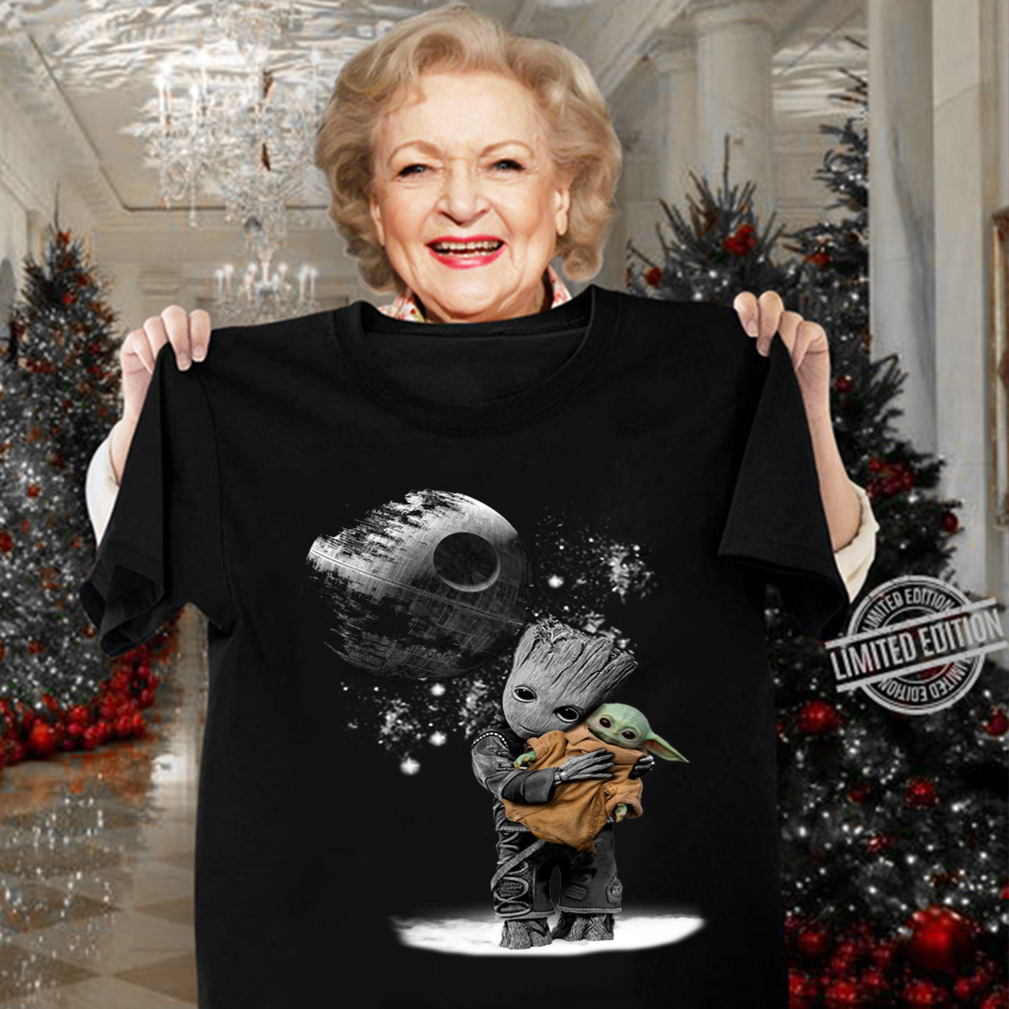 Baby Groot Hug Baby Yoda Death Stars Wars t-shirt woman shirt