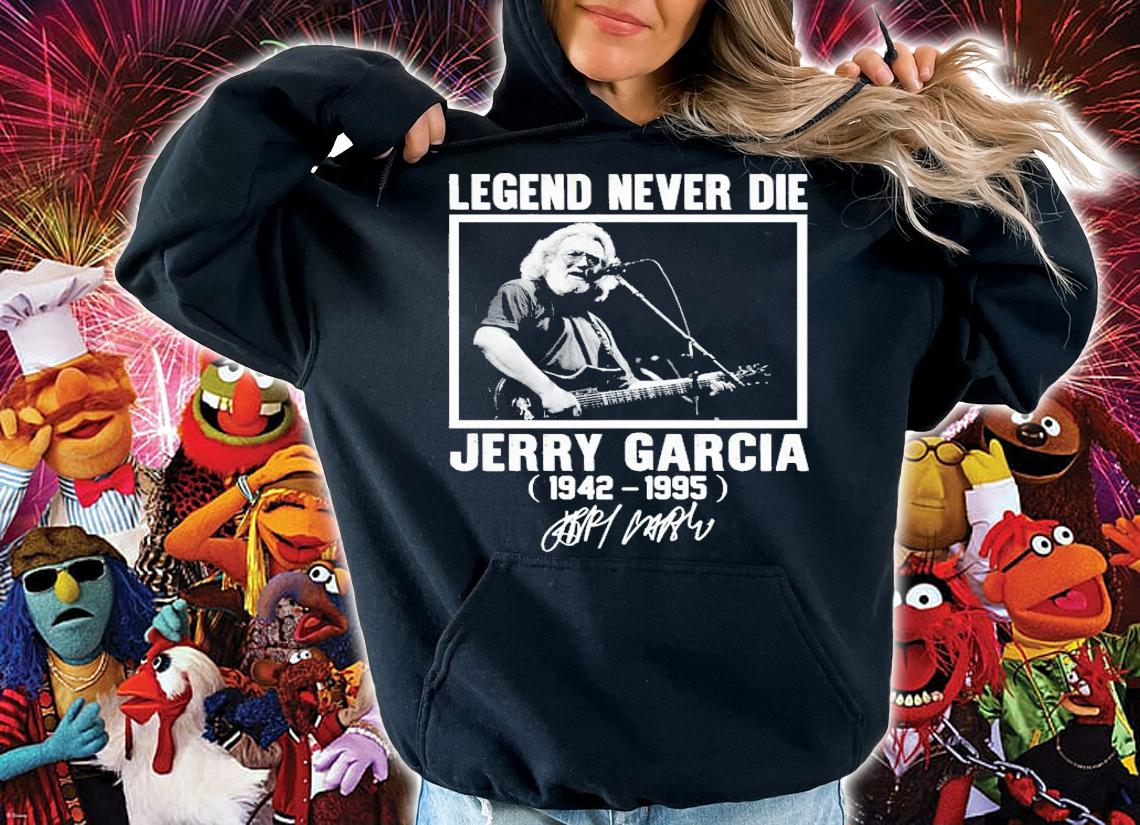 Legend Never Die Jerry Garcia Rock 1942-1995 Signature T-Shirt t-shirt