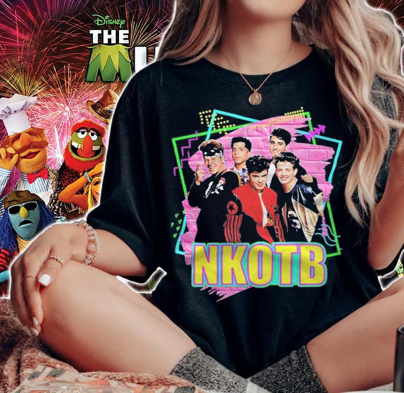 New Kids on the Block NKOTB logo T-shirt t-shirt woman shirt