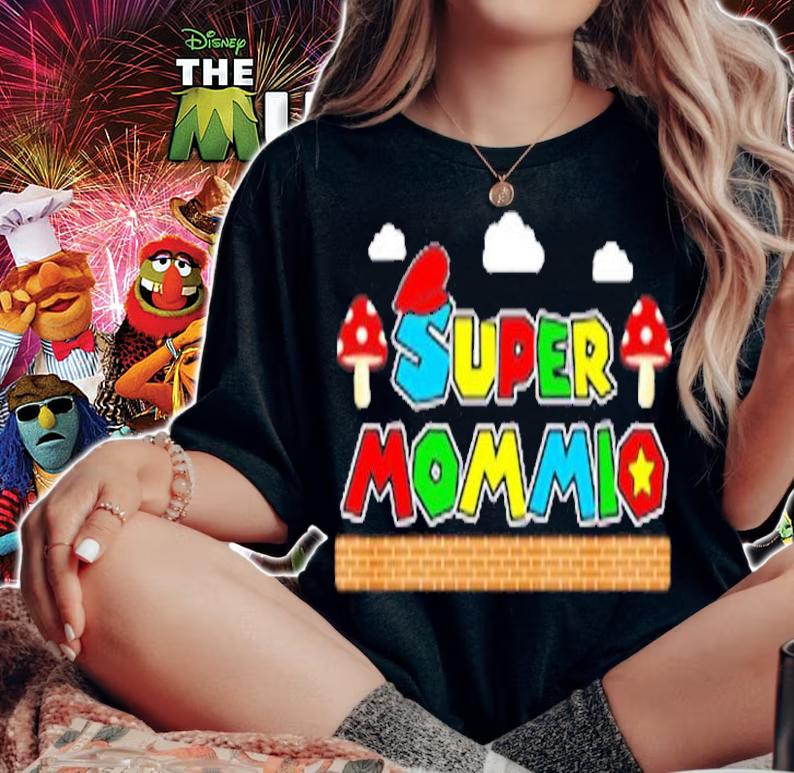 Super Mommio Funny Mom Mother Gaming Video Game Lovers Funny T-Shirt t-shirt