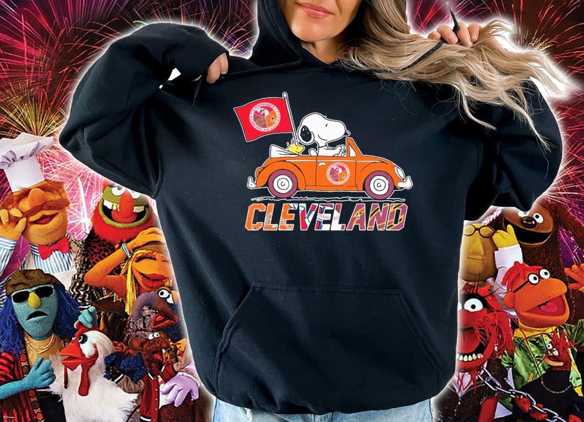Snoopy And Woodstock Driving Car Cleveland Sports Teams Flag t-shirt