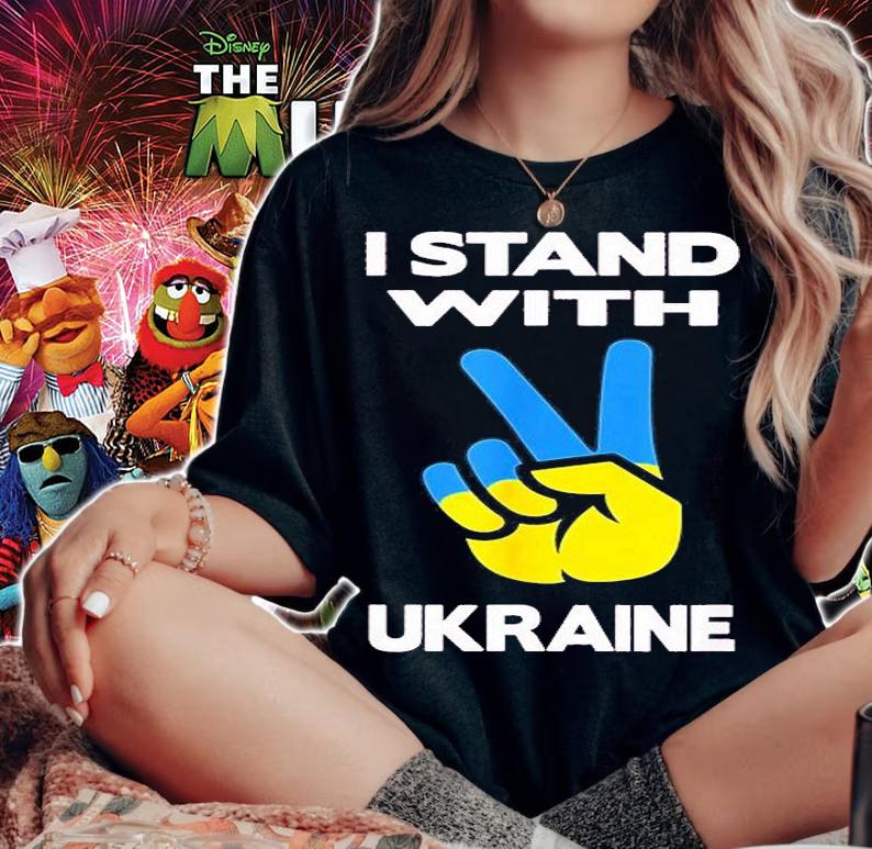I Stand With Ukraine War In Ukrainian Roots T-Shirt