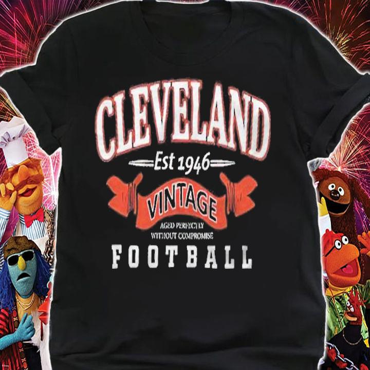 Cleveland est 1946 vintage football T-shirt