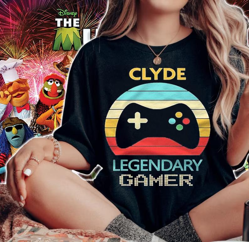 Clyde Name Gift Personalized Legendary Gamer Shirt