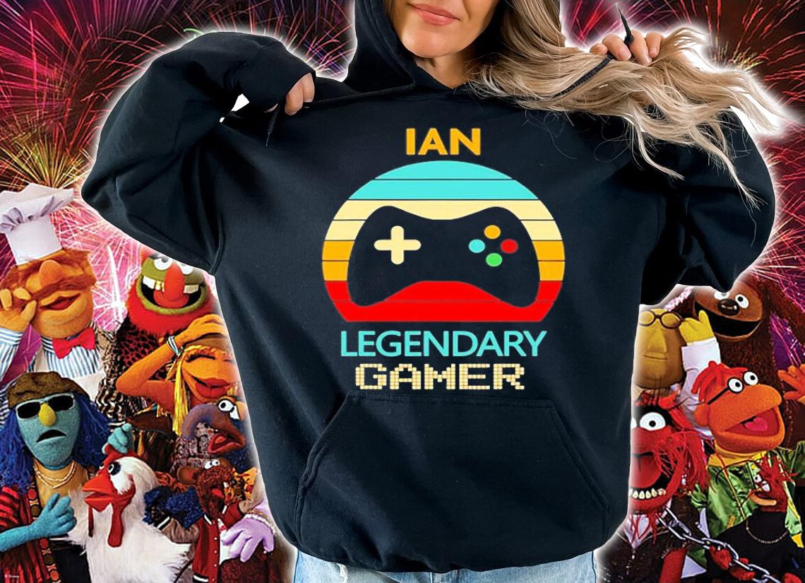 Ian Name Gift Personalized Legendary Gamer T-Shirt