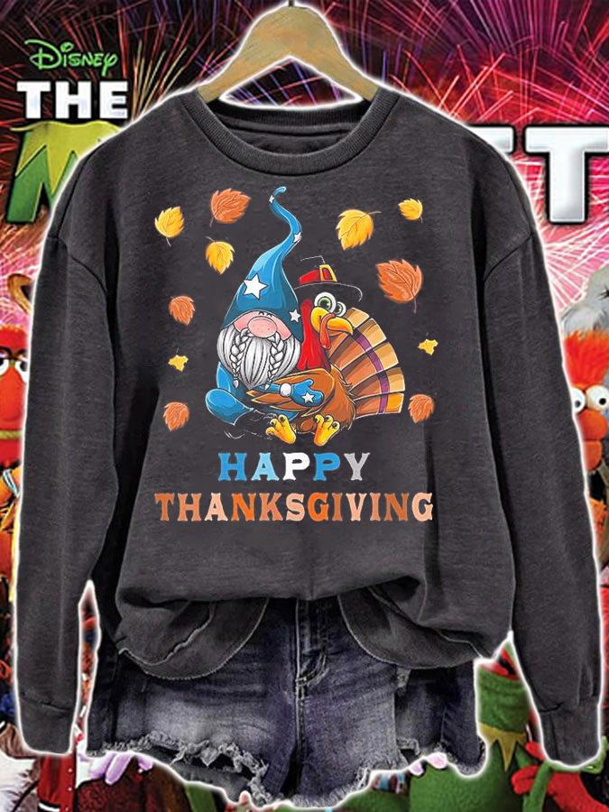 Cute Gnome Hugs Turkey Happy Thanksgiving T-Shirt